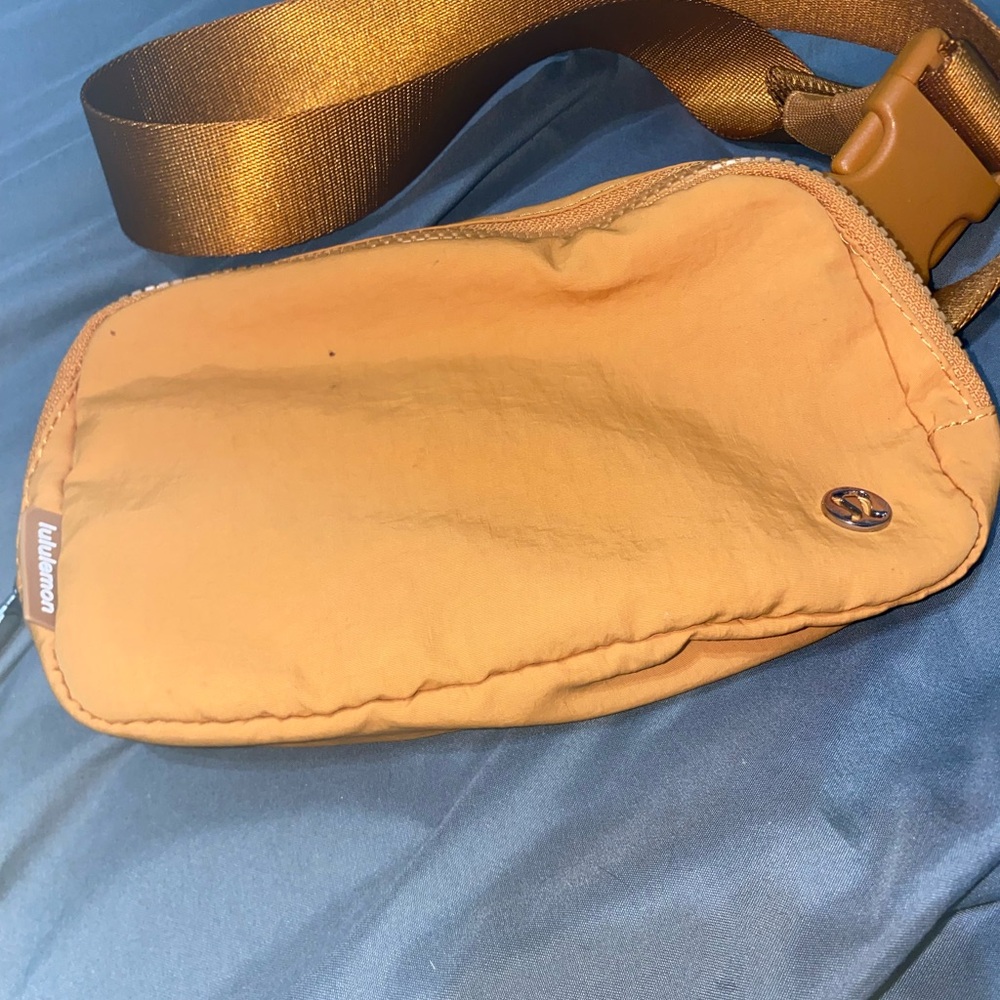 Lululemon Fanny Bag